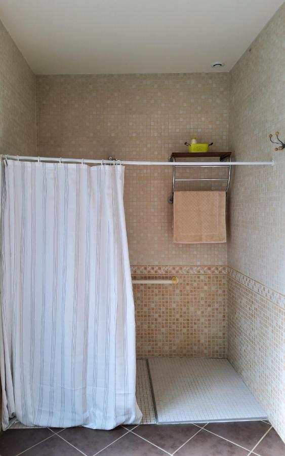 Studio Gypsy Isigny-le-Buat Zewnętrze zdjęcie